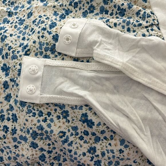 Heyson Body Suit Itsy Bitsy Floral Prints Key hole tie w buttons NWT SZ M - Picture 14 of 14